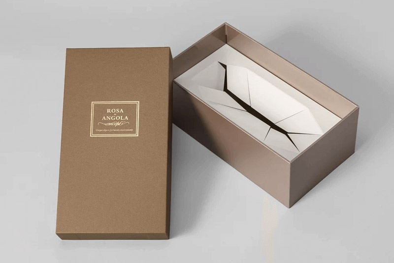 Caixa Rosa de Angola