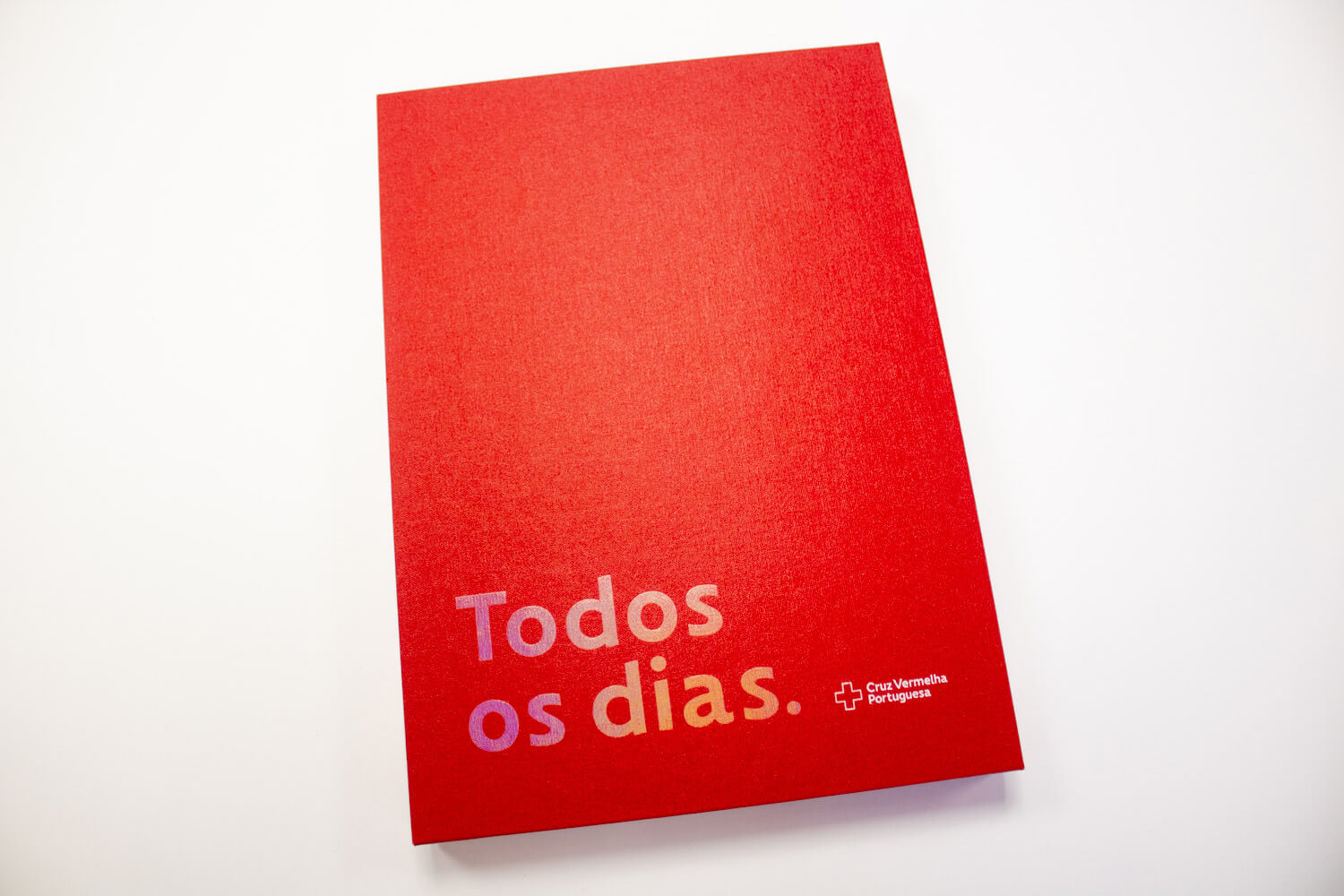 Livro 160 anos da Cruz Vermelha Portuguesa